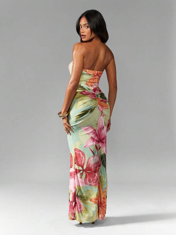 Missguided MISSGUIDED Flowing Floral Print Maxi Dress With Ruched Side Slit