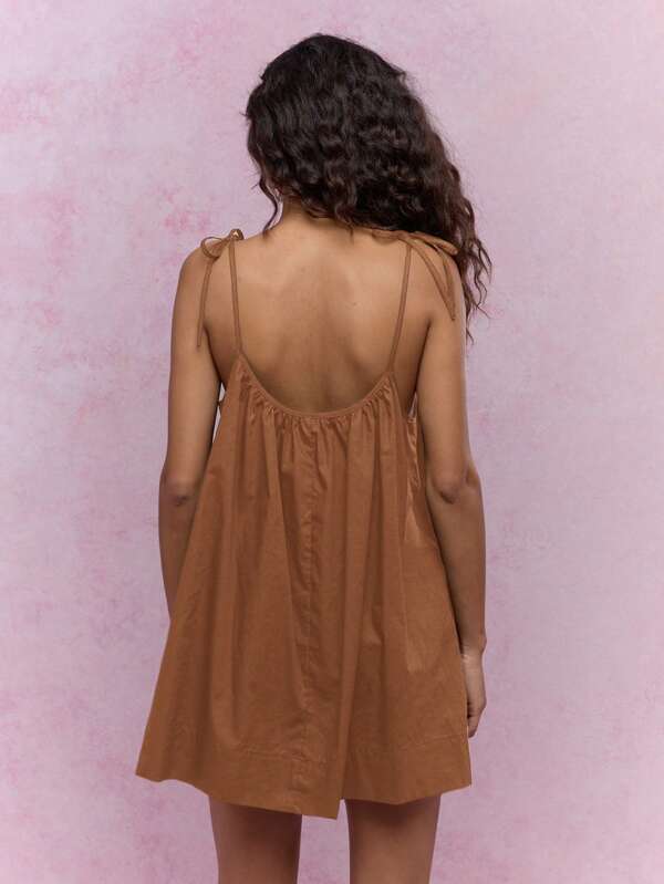 Missguided MISSGUIDED Flowy Smock Mini Dress Adjustable Spaghetti Straps