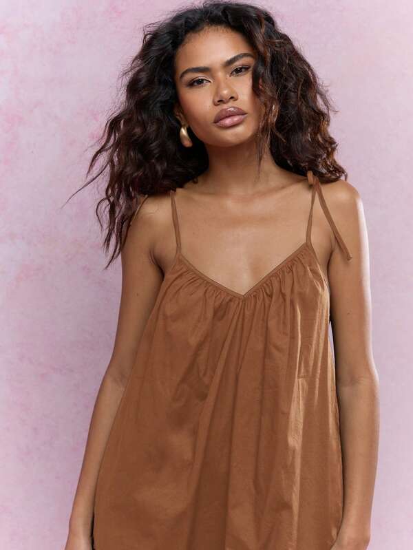 Missguided MISSGUIDED Flowy Smock Mini Dress Adjustable Spaghetti Straps
