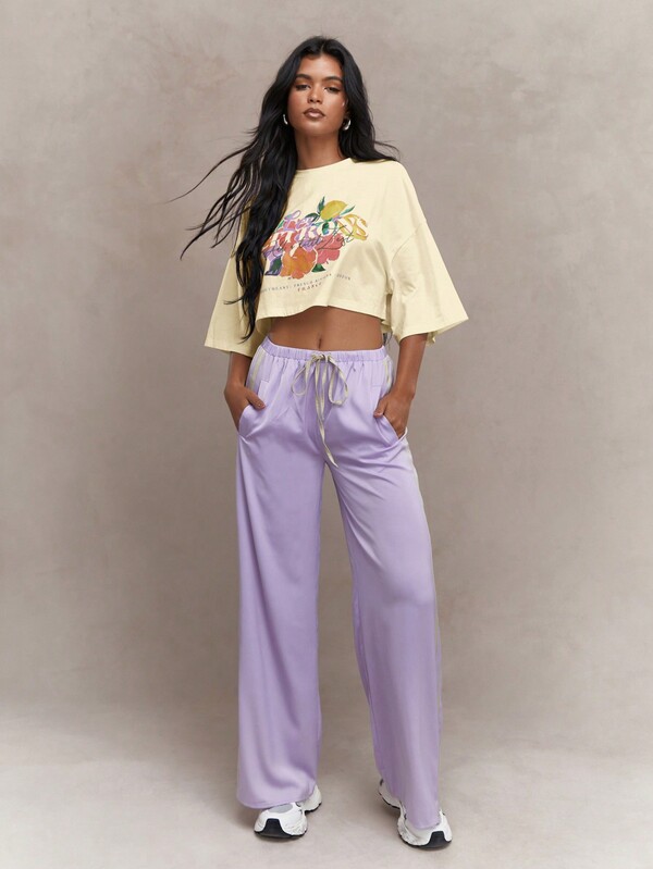 Missguided MISSGUIDED Front Floral Fruit Print Dropped Shoulder Loose Fit Crop T-Shirts