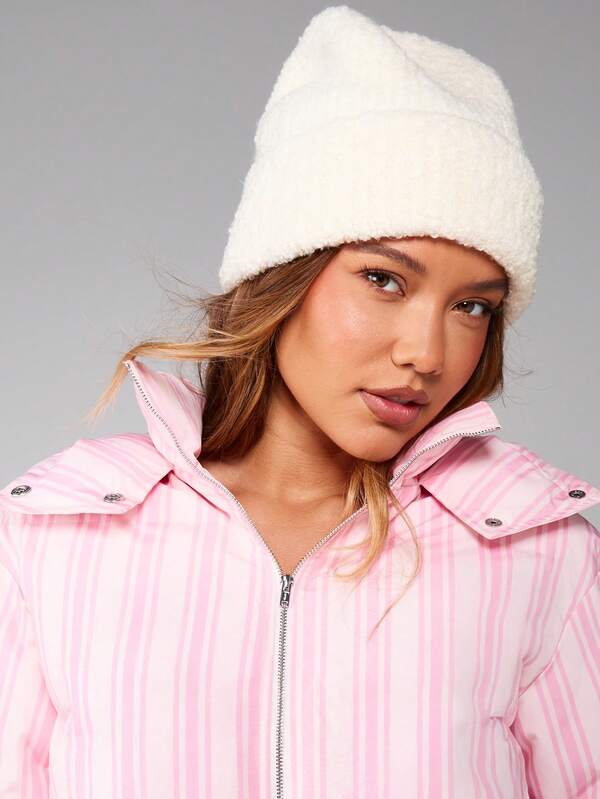 Missguided MISSGUIDED Fuzzy Beanie Hat With Plush Textured Knit