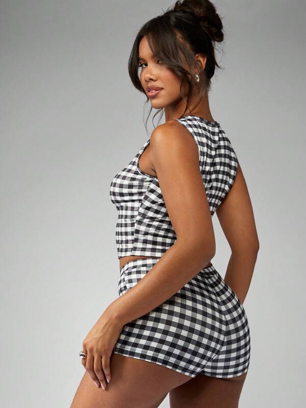 Missguided MISSGUIDED Gingham Check Two Piece Cropped Top High Waist Shorts