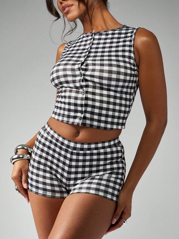 Missguided MISSGUIDED Gingham Check Two Piece Cropped Top High Waist Shorts