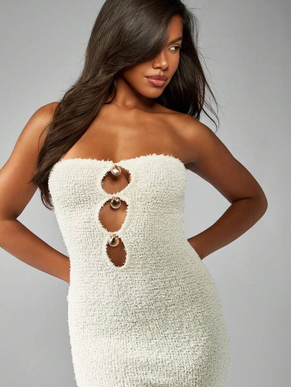 Missguided MISSGUIDED Glamorous Cut Out Shell Embellished Maxi Dress