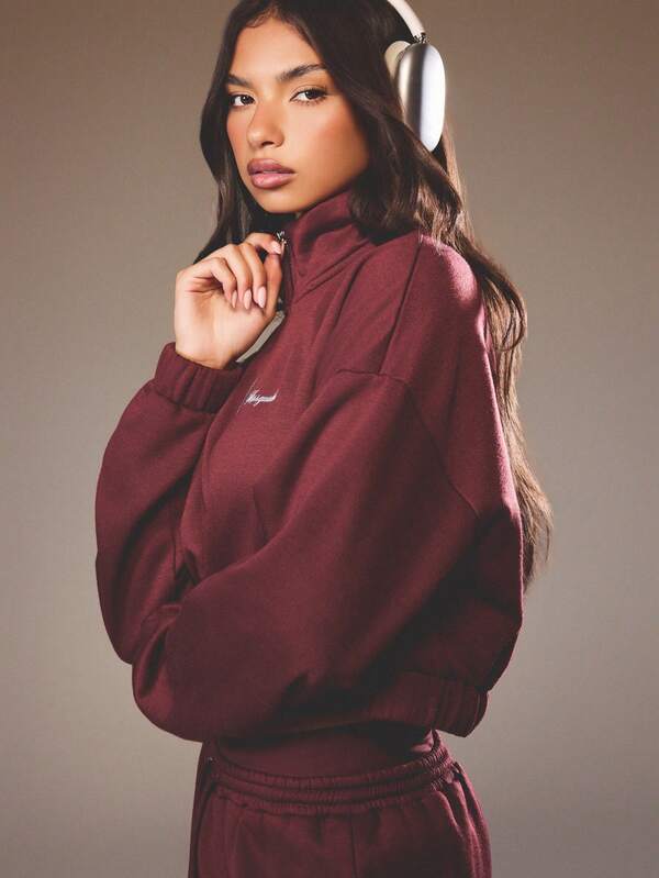 missguided MISSGUIDED Half Zip Mock Neck Crop Sweatshirt With Elastic Hem