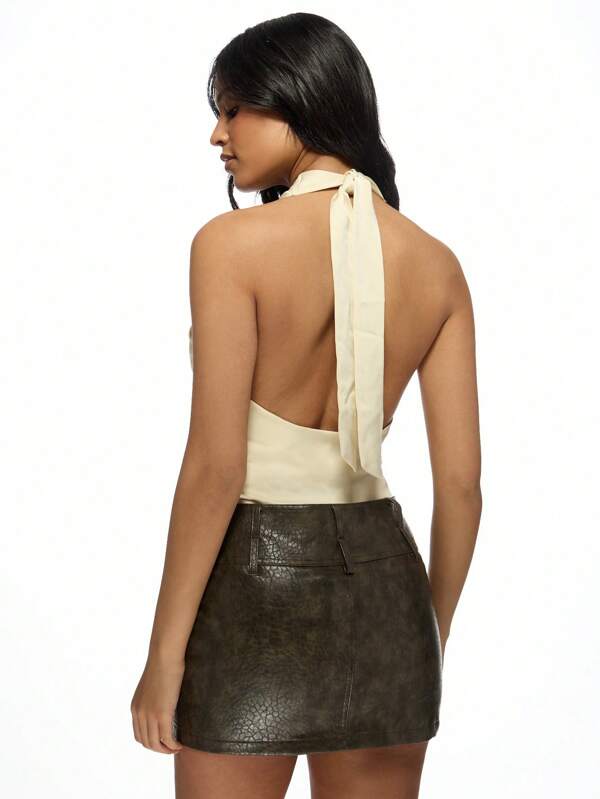 Missguided MISSGUIDED Halter Neck Crop Top With Cross Front Design