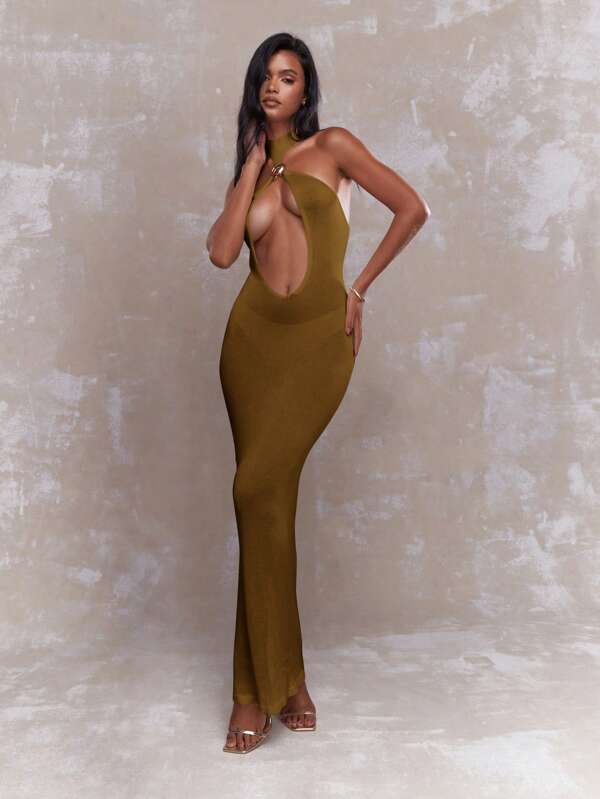missguided MISSGUIDED Halter Neck Cut Out Maxi Dress With Ring Detail