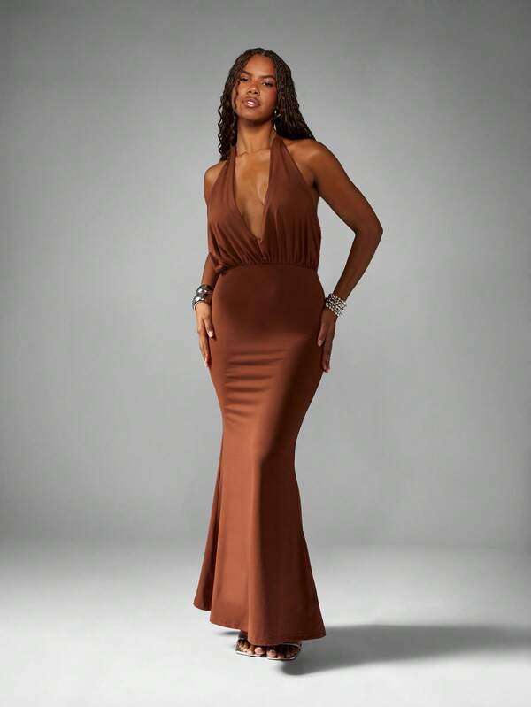 Missguided MISSGUIDED Halter Neck Deep V Mermaid Dress With Gathered Waist