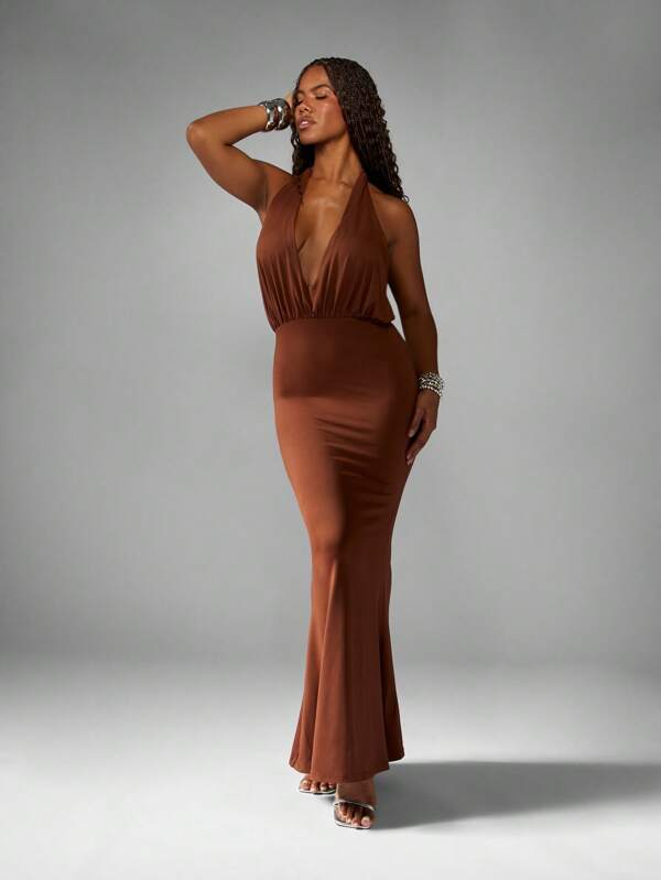 missguided MISSGUIDED Halter Neck Deep V Mermaid Dress With Gathered Waist