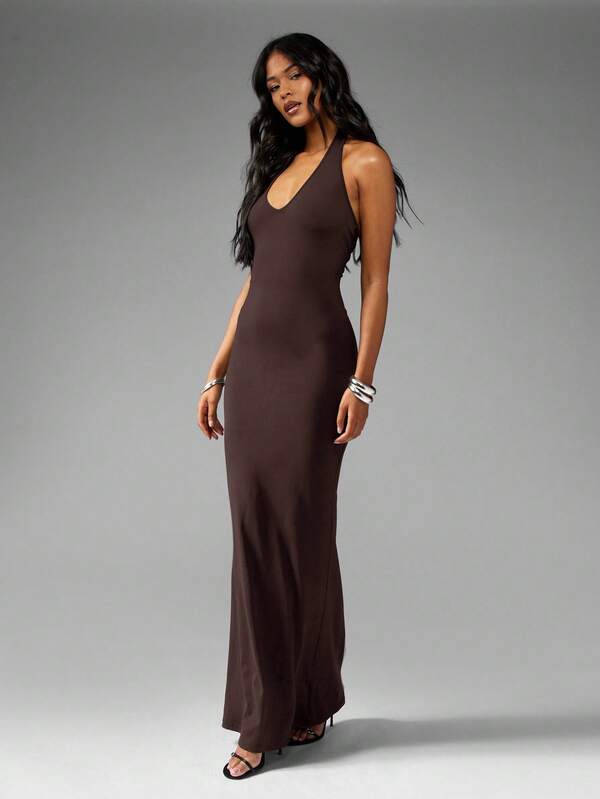 Missguided MISSGUIDED Halter Neck Fishtail Maxi Dress With Tie Back