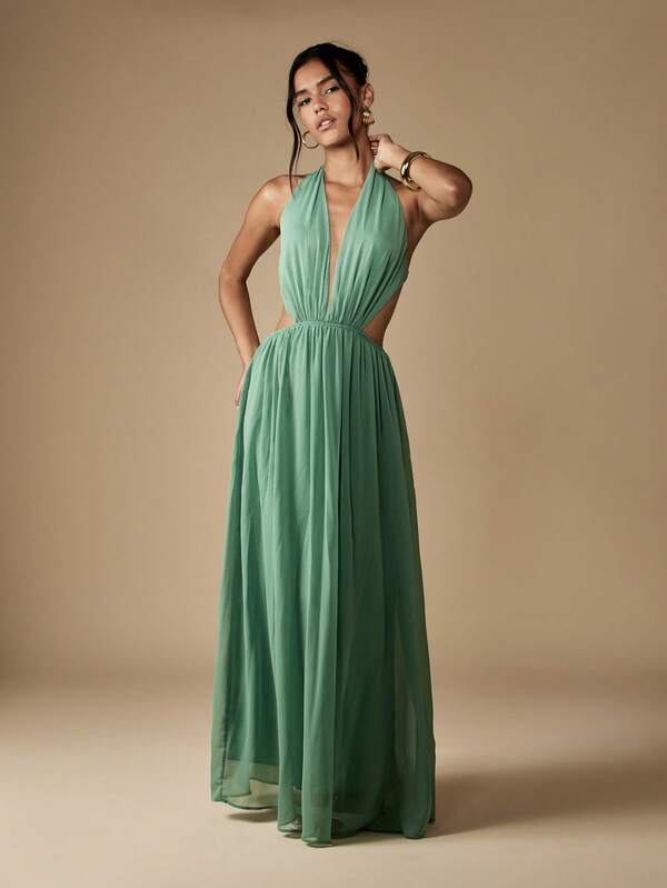 Missguided MISSGUIDED Halter Neck Flowing Maxi Dress With Side Cutouts
