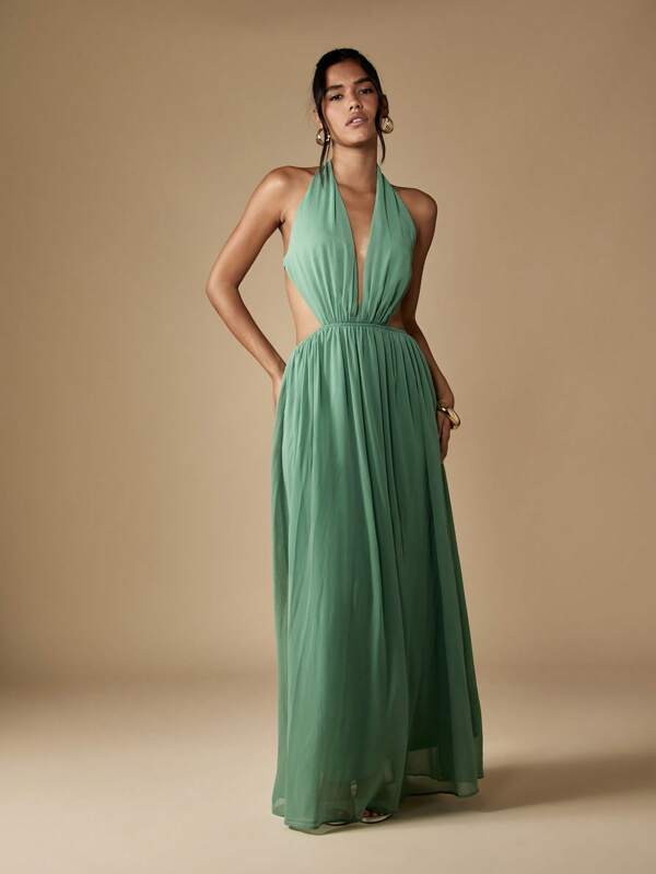 missguided MISSGUIDED Halter Neck Flowing Maxi Dress With Side Cutouts