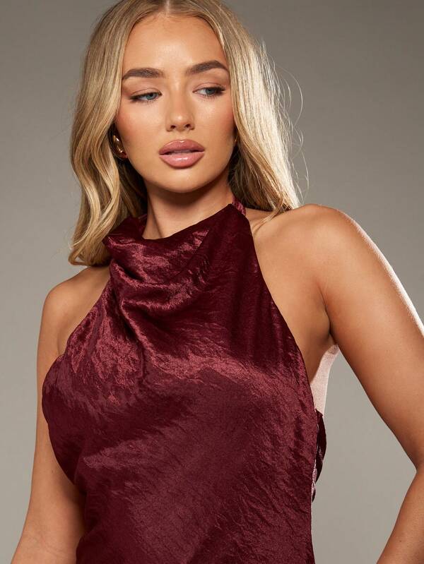 Missguided MISSGUIDED Halter Neck Velvet Bodycon Mini Dress With Open Back