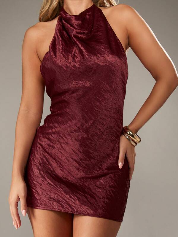 missguided MISSGUIDED Halter Neck Velvet Bodycon Mini Dress With Open Back