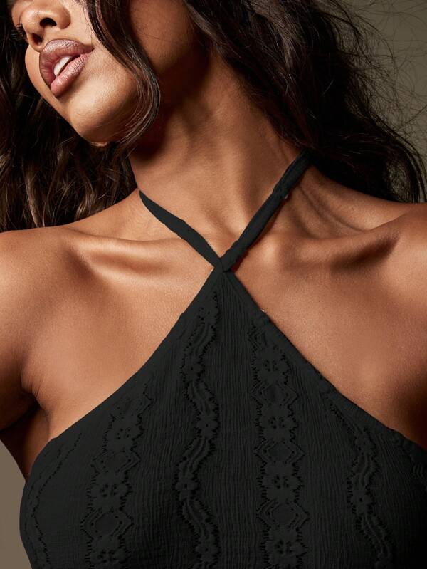 Missguided MISSGUIDED Halterneck Crochet Backless Crop Tank Top