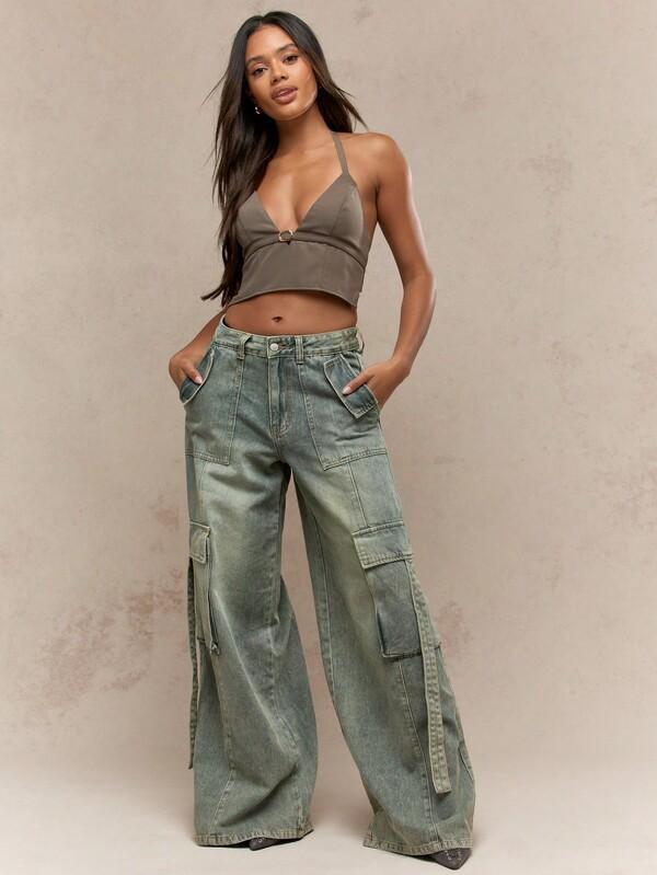 Missguided MISSGUIDED Halterneck Crop Top With Metal Ring Detail