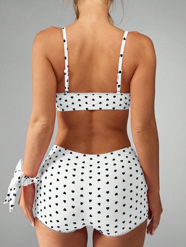 Missguided MISSGUIDED Heart Print Bra And Boy Short Set