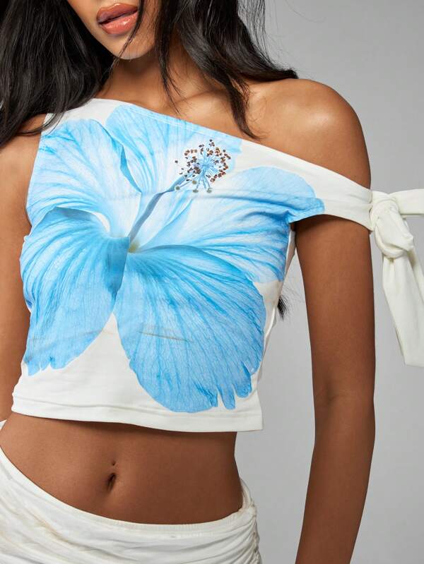 missguided MISSGUIDED Hibiscus Floral Print Off Shoulder Crop Top
