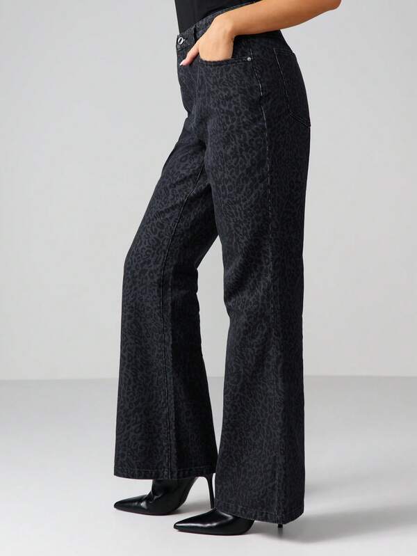 Missguided MISSGUIDED High Rise Flared Leopard Print Jeans
