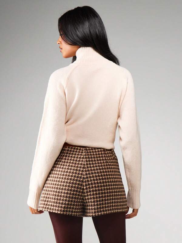 Missguided MISSGUIDED High Waisted Houndstooth Belted Mini Shorts