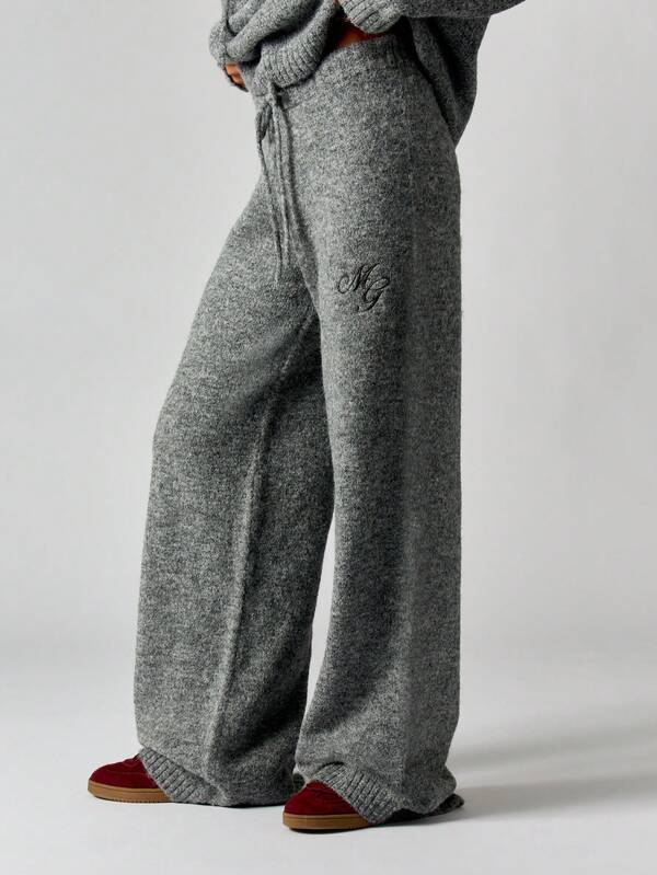 missguided MISSGUIDED High Waisted Knitted Sweater Pants With Logo missguided MISSGUIDED High Waisted Knitted Sweater Pants With Logo