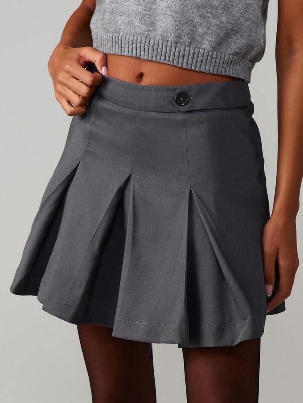 Missguided MISSGUIDED High Waisted Pleated Mini Skirt With Button