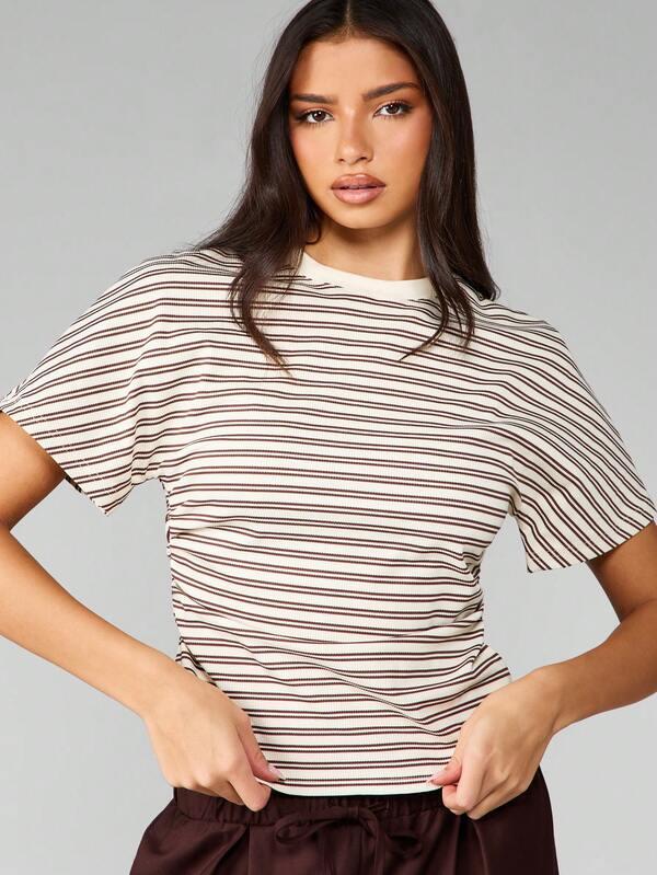 Missguided MISSGUIDED Horizontal Striped T-Shirt With Ribbed Texture