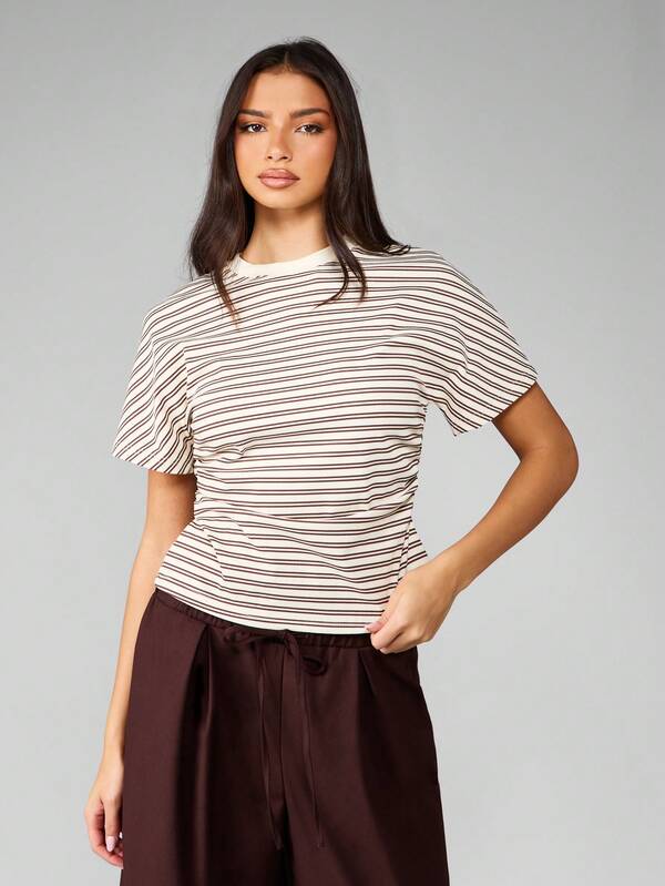 missguided MISSGUIDED Horizontal Striped T-Shirt With Ribbed Texture