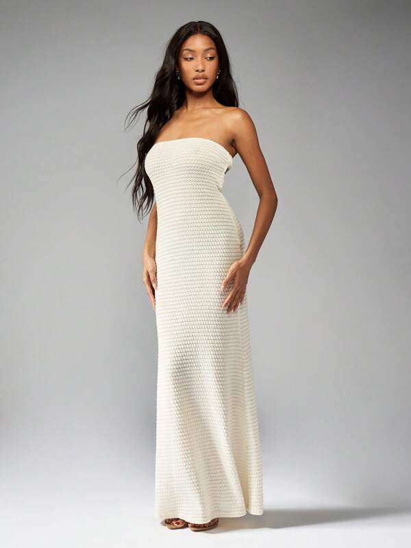 Missguided MISSGUIDED Knit Maxi Dress With Open Back Design And Bead Trim Detail