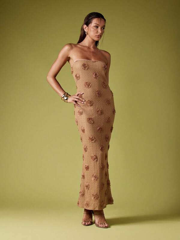 missguided MISSGUIDED Knitted Bandeau Maxi Dress With Rose Appliques