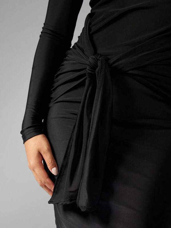 Missguided MISSGUIDED Knot Waist Detail Round Neck Long Sleeves Bodycon Maxi Dress