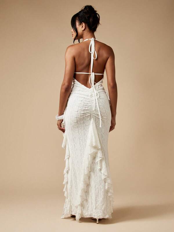 Missguided MISSGUIDED Lace Halter Maxi Dress With Plunging Neckline And Ruffles