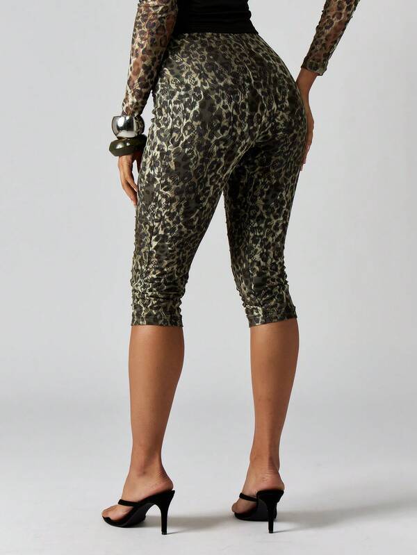 Missguided MISSGUIDED Lace Leopard Print Capri Leggings