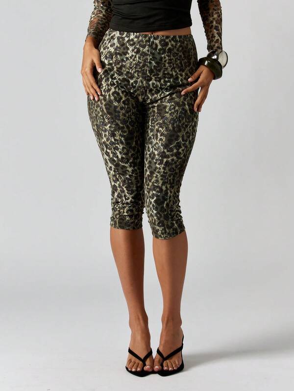 Missguided MISSGUIDED Lace Leopard Print Capri Leggings