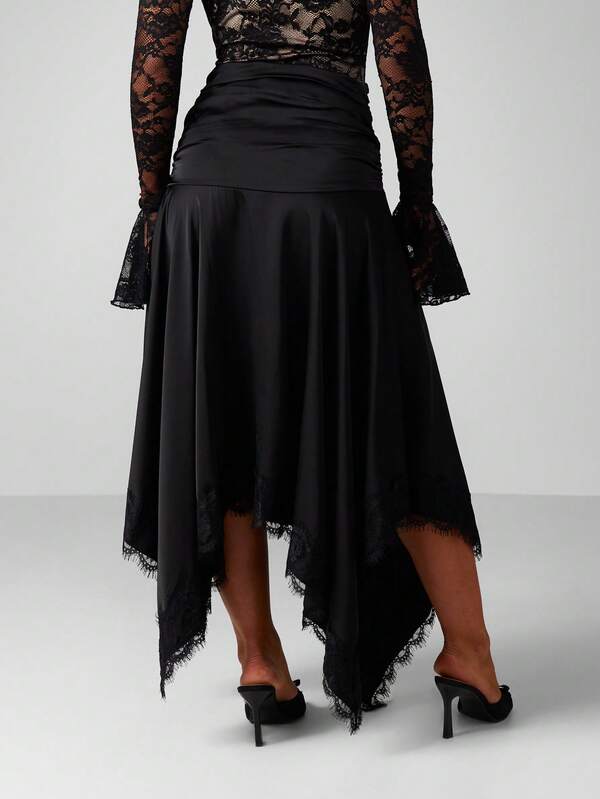 Missguided MISSGUIDED Lace Maxi Skirt With Fringe Hem