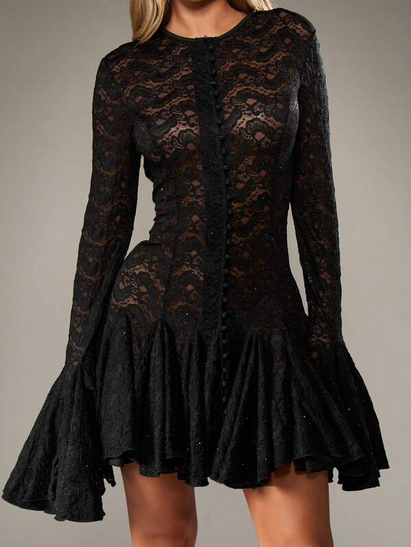 Missguided MISSGUIDED Lace Mini Dress With Fitted Bodice And Flared Skirt
