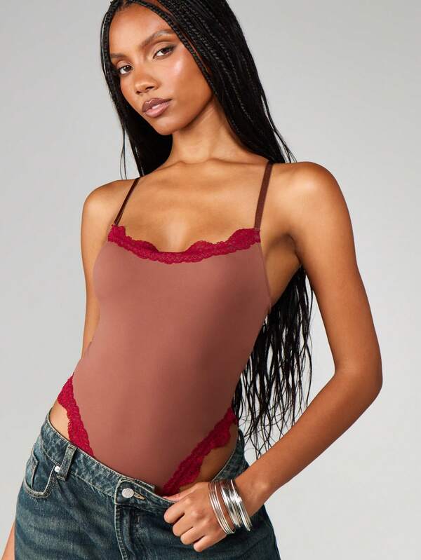 missguided MISSGUIDED Lace Trim Bodysuit With Sweetheart Neckline