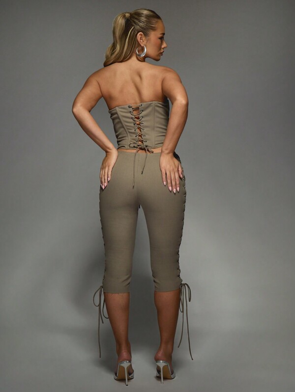 Missguided MISSGUIDED Lace Up Corset Top With High Rise Capri Trousers