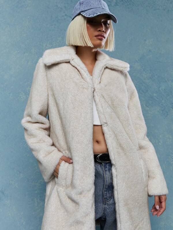 Missguided MISSGUIDED Lapel Collar Fluffy Long Coat With Pockets Winter Wear