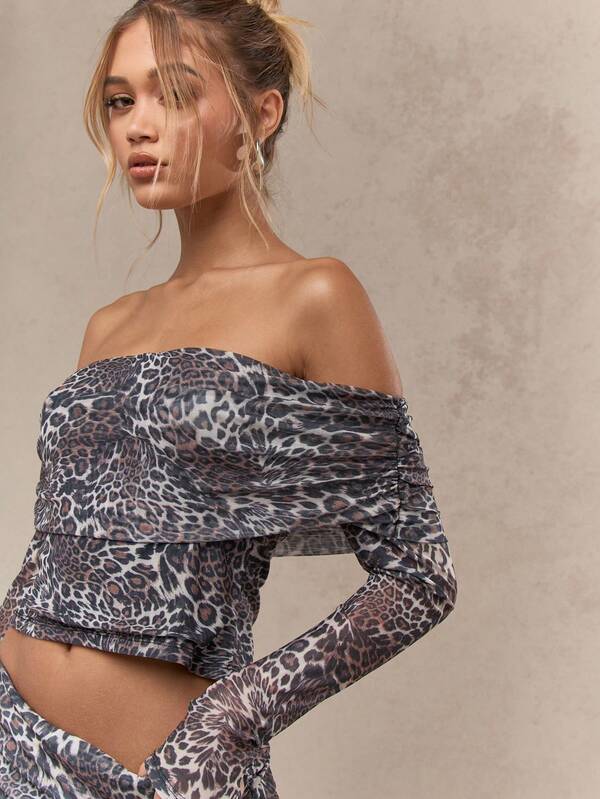 Missguided MISSGUIDED Leopard Print Ruched Off Shoulder Long Sleeves Fitted Bardot Top