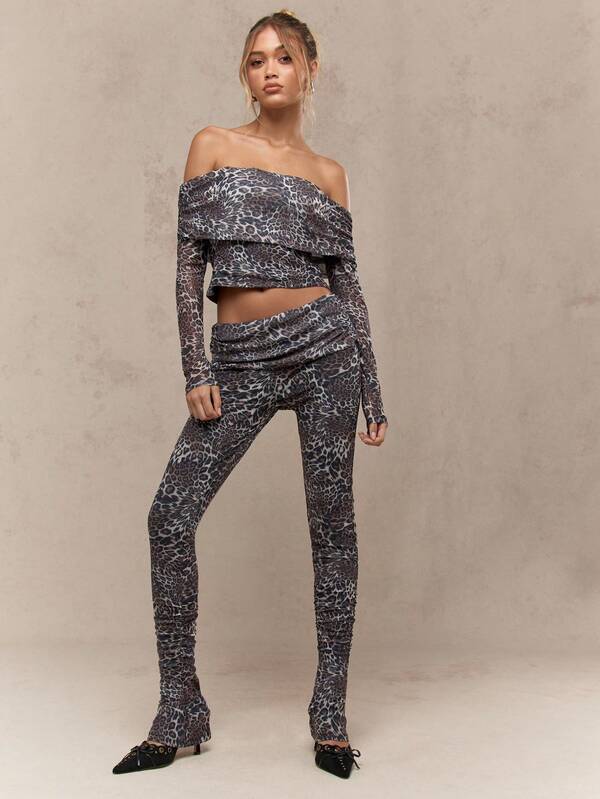 Missguided MISSGUIDED Leopard Print Ruched Off Shoulder Long Sleeves Fitted Bardot Top