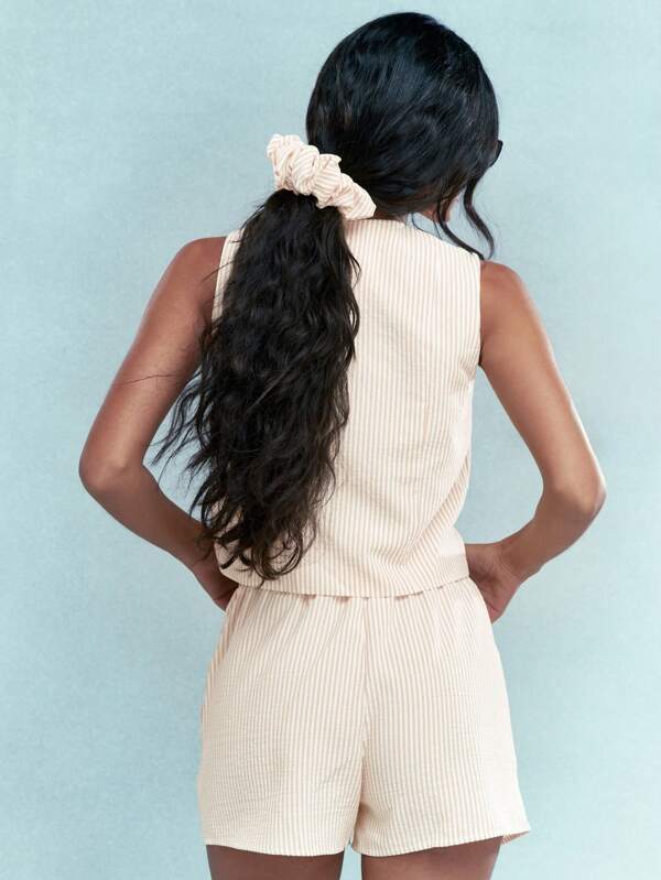 Missguided MISSGUIDED Lightweight Stripe Boxy Vest And High-Rise Shorts Outfit