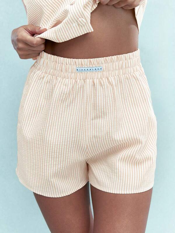 Missguided MISSGUIDED Lightweight Stripe Boxy Vest And High-Rise Shorts Outfit