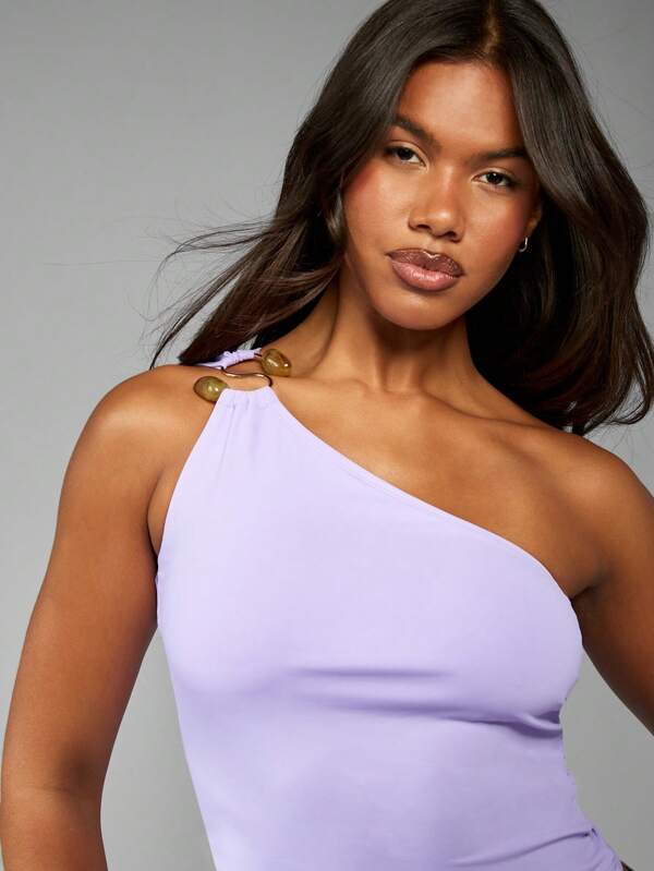 Missguided MISSGUIDED Lilac One Shoulder Asymmetric Crop Top Ring Detail