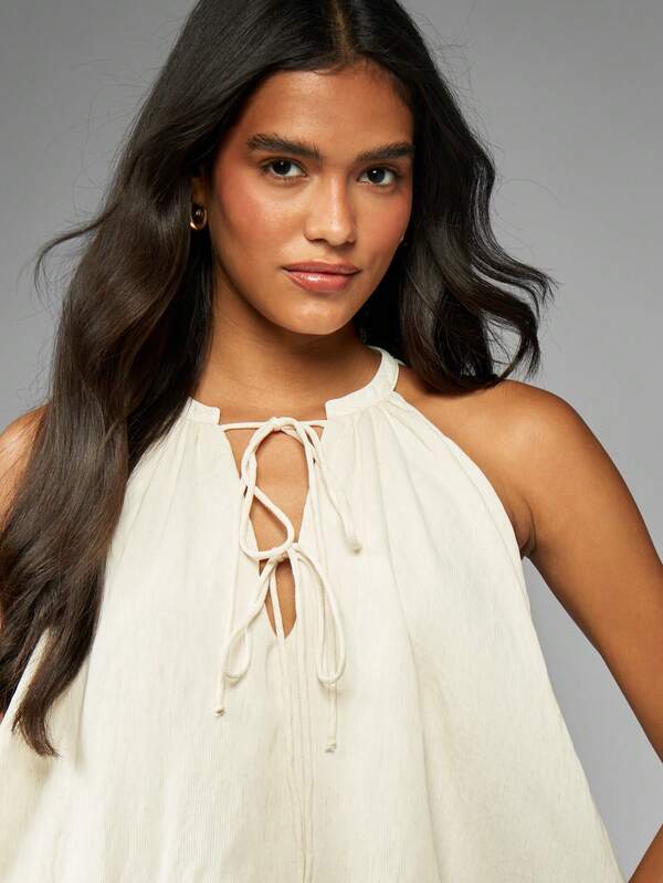 Missguided MISSGUIDED Linen Halter Neck Blouse With Ruffle Hem And Keyhole Front
