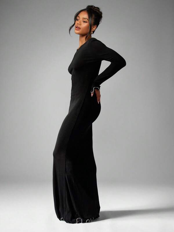 Missguided MISSGUIDED Long Sleeve Maxi Dress With Ruffle Trim Details