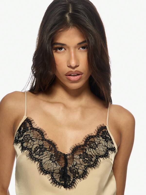 Missguided MISSGUIDED Luxury Satin Camisole With Black Lace Trim