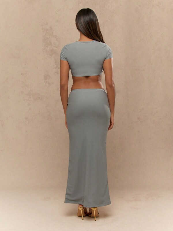 Missguided MISSGUIDED Metal Detail Cut Out Crop Top Maxi Skirt Two-Piece Set