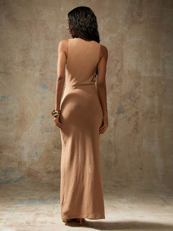 Missguided MISSGUIDED Metal Trim Detail Cut Out Side Slit Knitted Maxi Dress