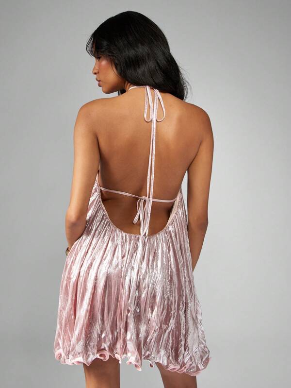 Missguided MISSGUIDED Metallic Pleated Mini Dress With Halter Neck And Ruffle Hem